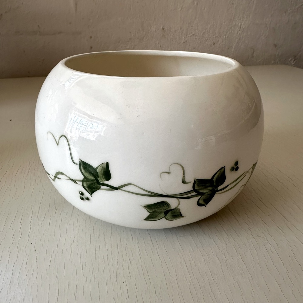 Votive Candle Round Vase with Ivy Leaves Pattern Biophilic Design